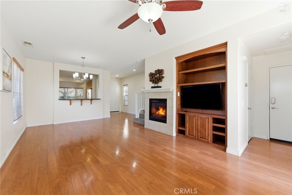 1686 Gilliam Court Property Photo 4