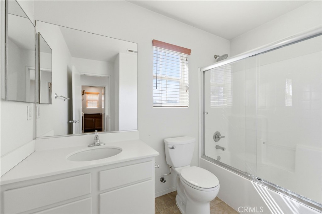 1686 Gilliam Court Property Photo 23