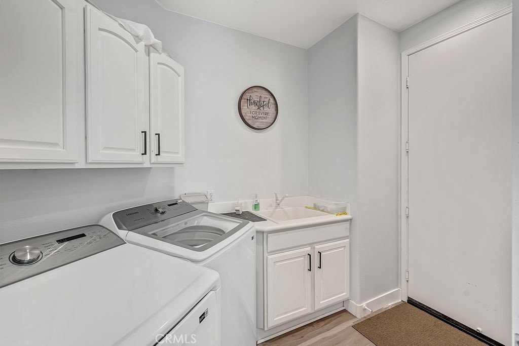 1187 Wisteria Property Photo 17