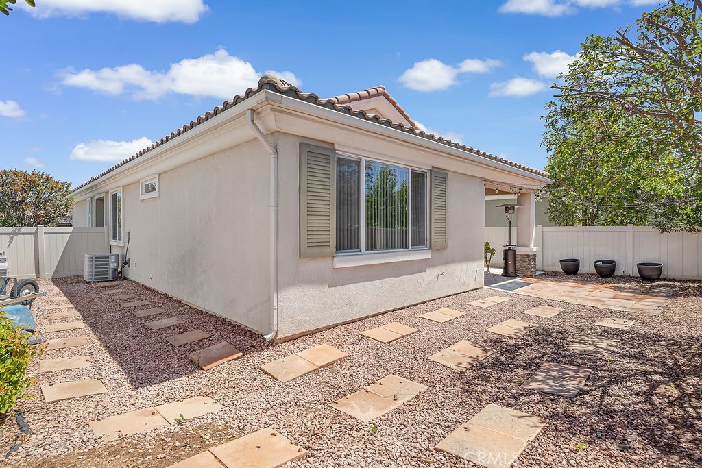 1187 Wisteria Property Photo 26