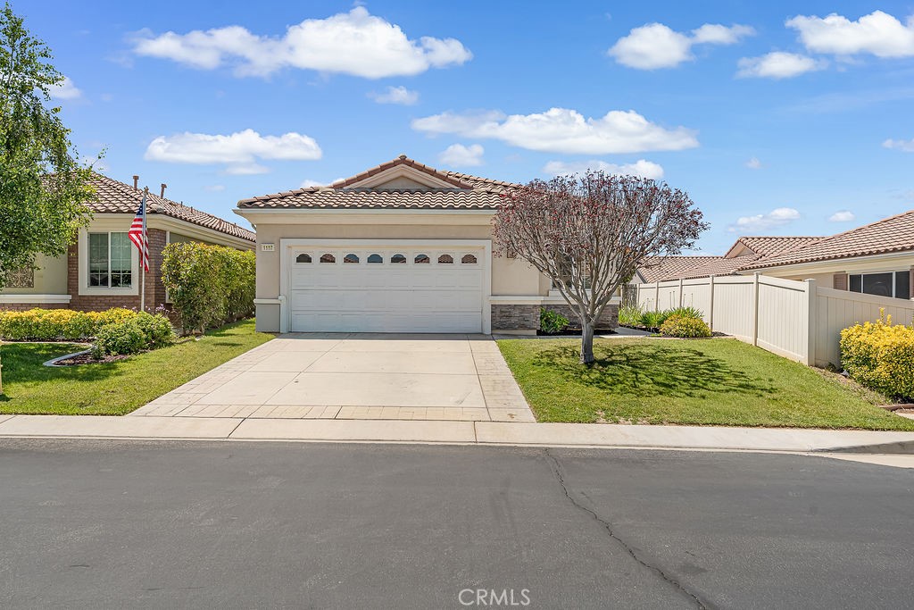 1187 Wisteria Property Photo 27