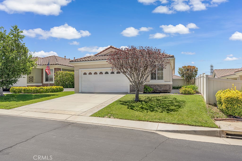 1187 Wisteria Property Photo 28