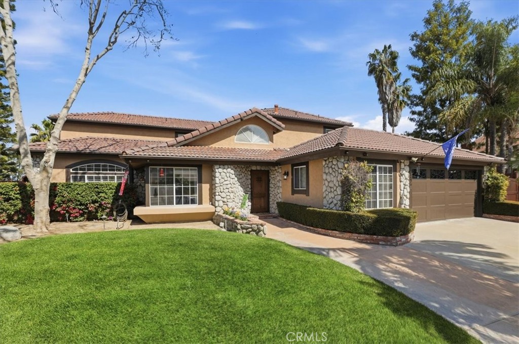 1210 Versailles Property Photo 2