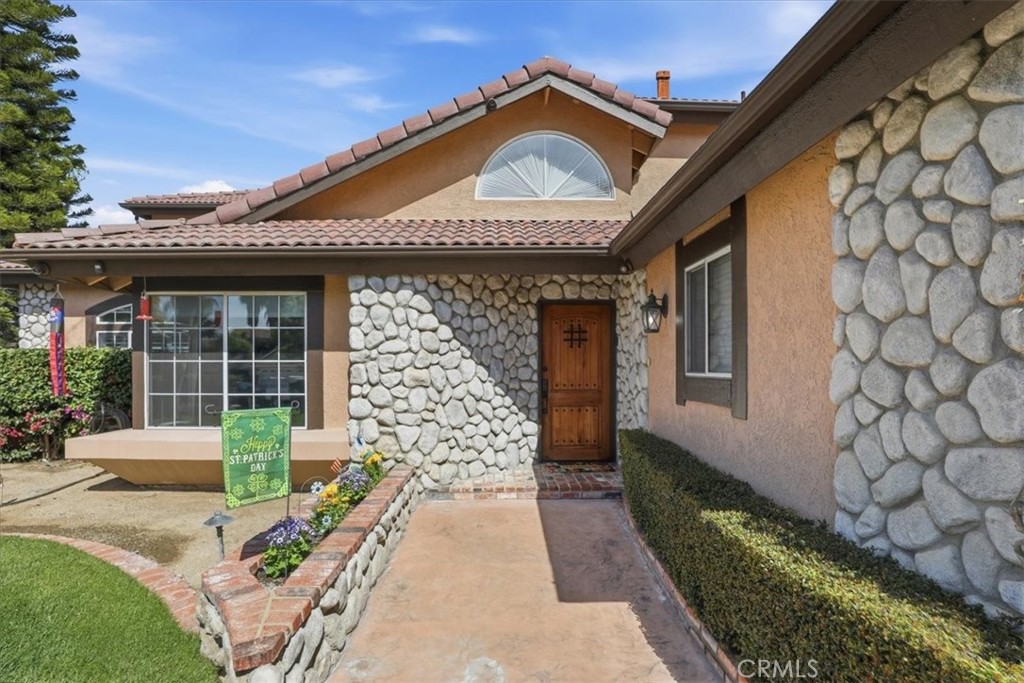 1210 Versailles Property Photo 5