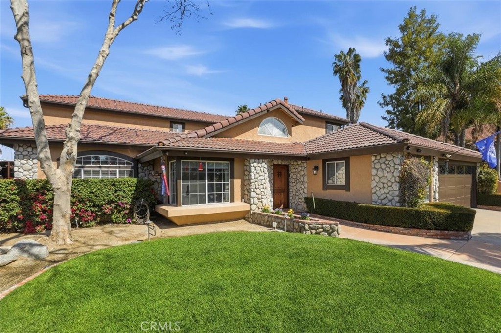 1210 Versailles Property Photo 10