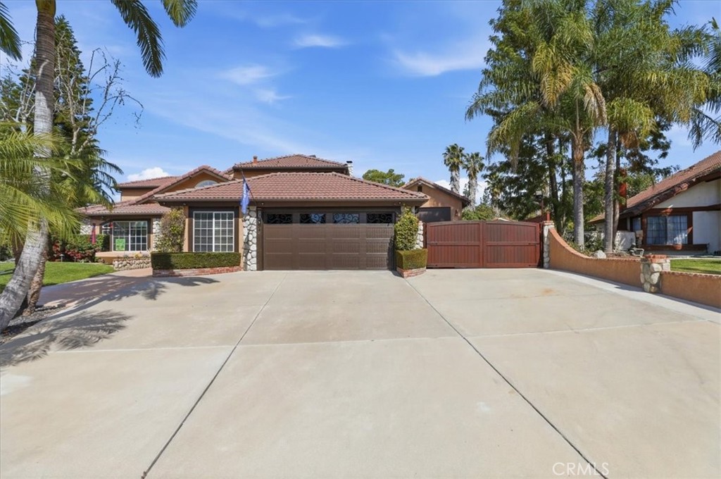 1210 Versailles Property Photo 13