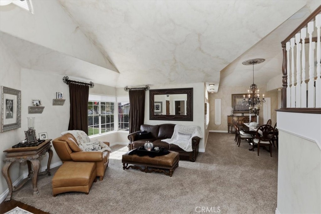 1210 Versailles Property Photo 15
