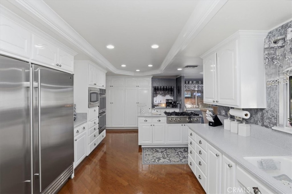 1210 Versailles Property Photo 27