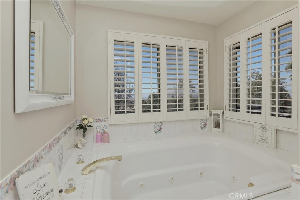 1210 Versailles Property Photo 42