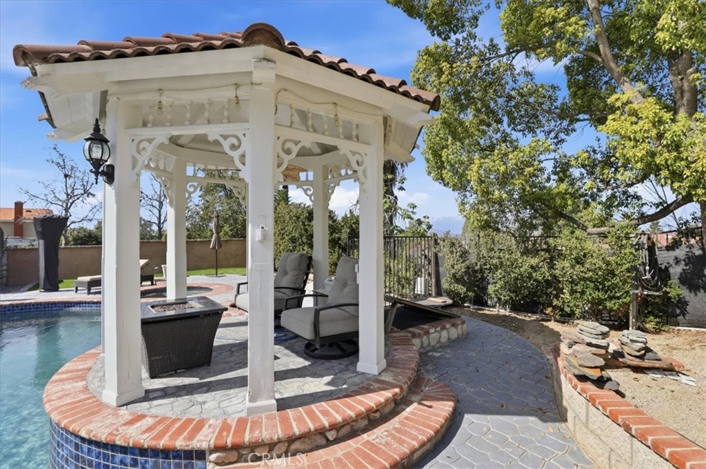 1210 Versailles Property Photo 59