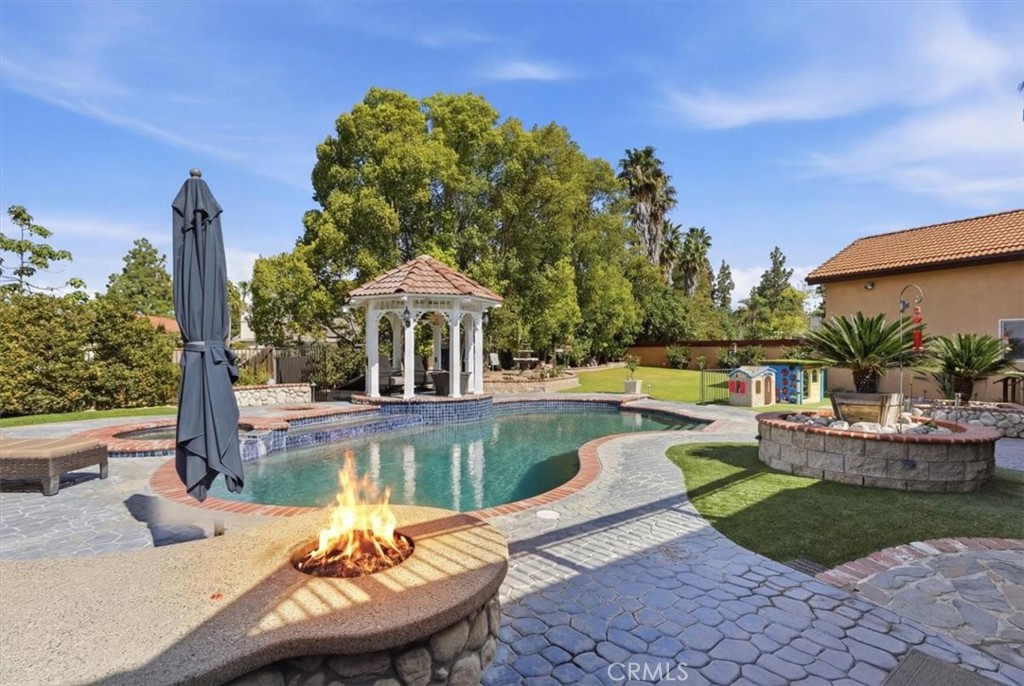1210 Versailles Property Photo 64