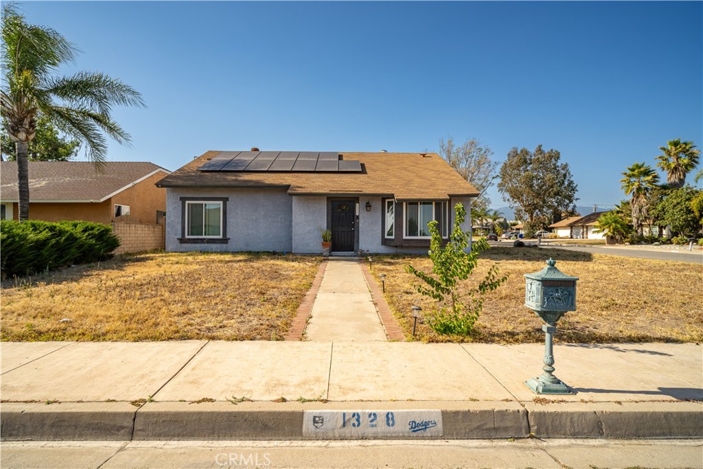 1328 W Jackson Property Photo