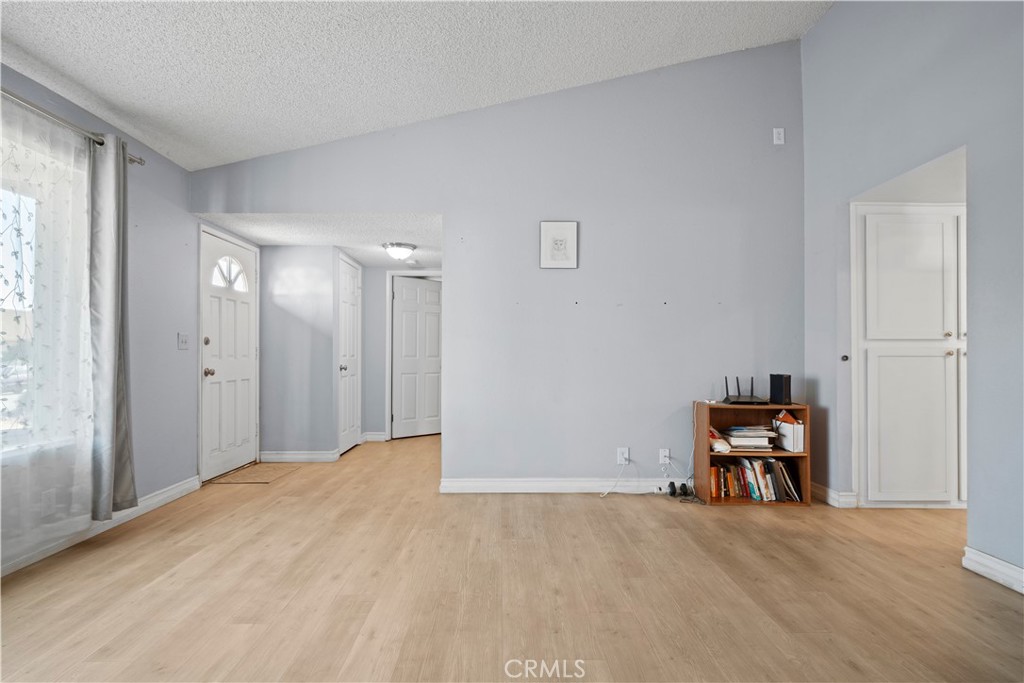 1328 W Jackson Property Photo 7