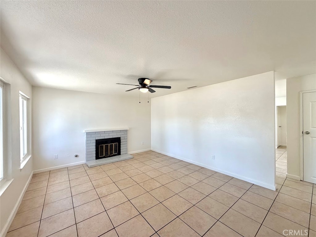 1334 Jeffrey Way Property Photo 4