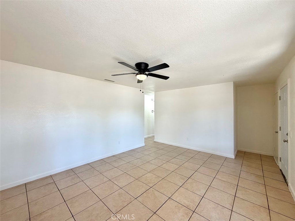 1334 Jeffrey Way Property Photo 5