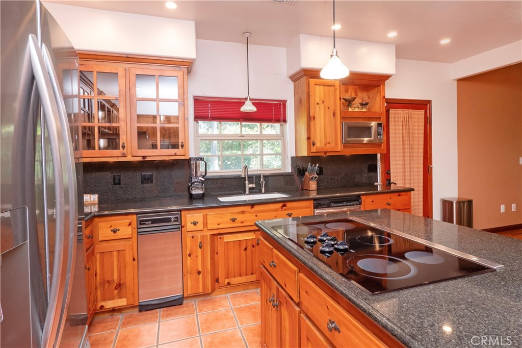 2083 Grace Property Photo 17