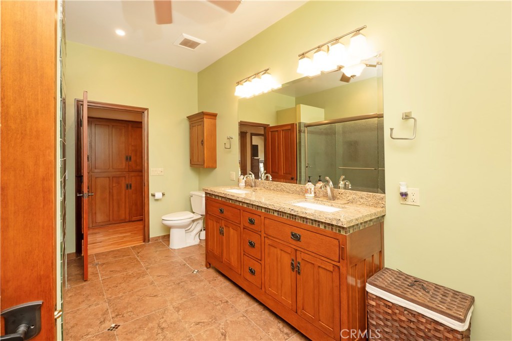2083 Grace Property Photo 27