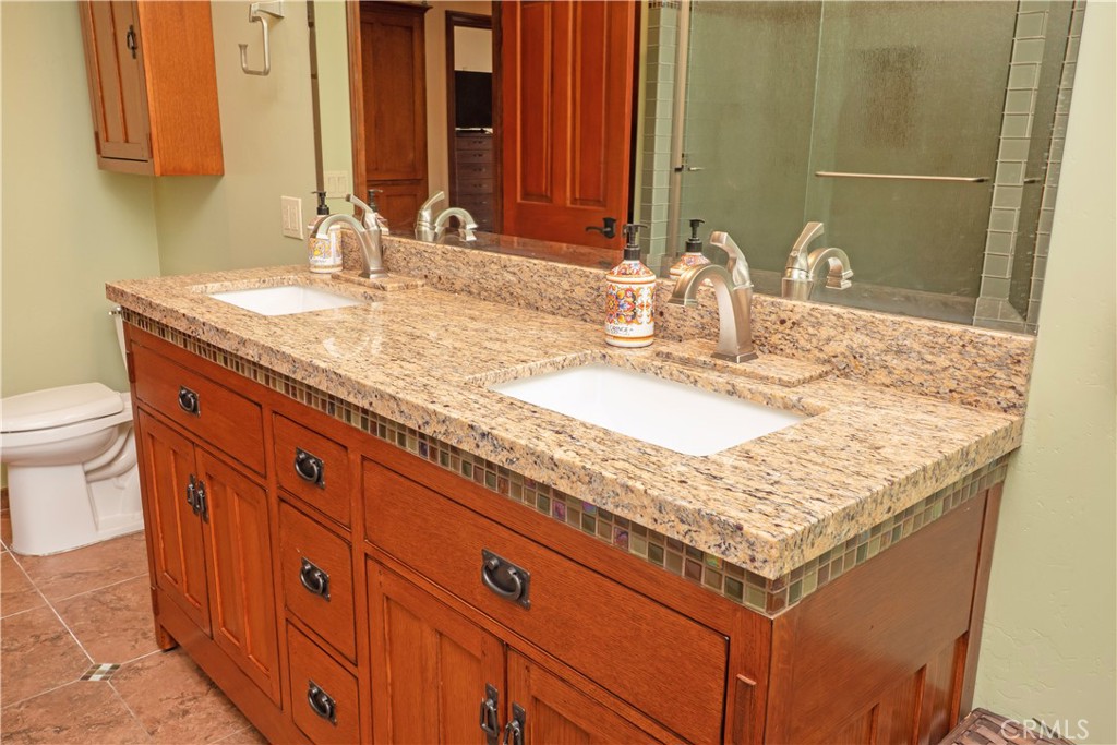 2083 Grace Property Photo 30