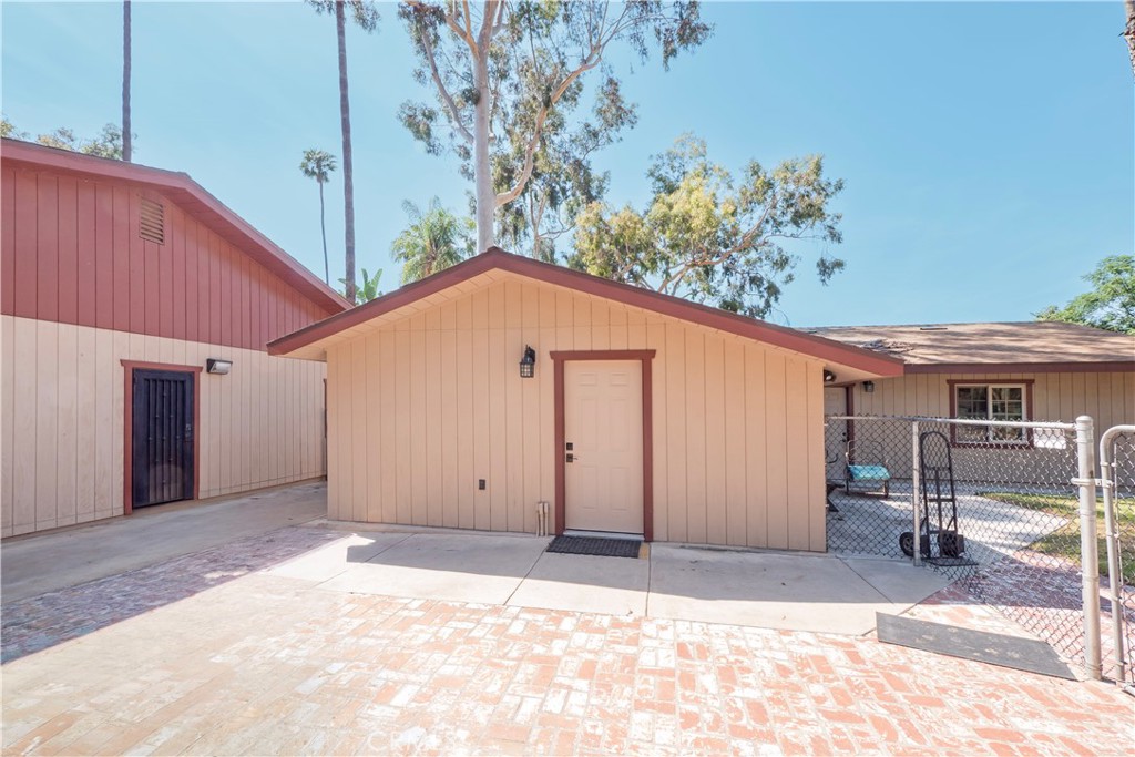 2083 Grace Property Photo 47