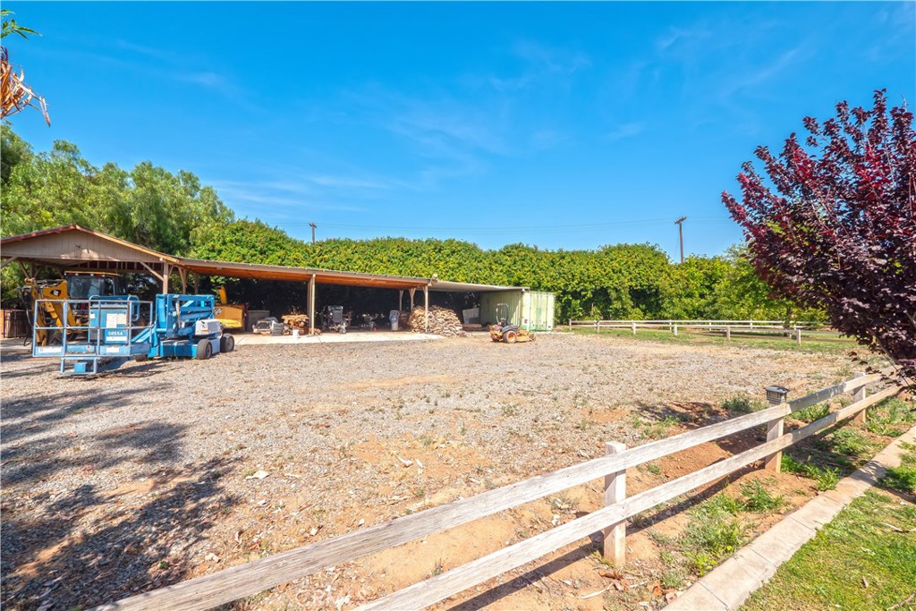 2083 Grace Property Photo 57