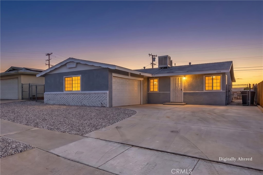 1609 De Anza Property Photo 1