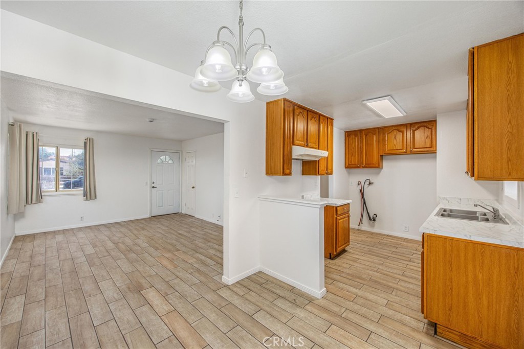 1609 De Anza Property Photo 7
