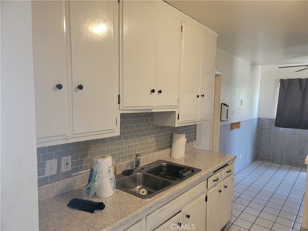930 Garden Grove Property Photo 3