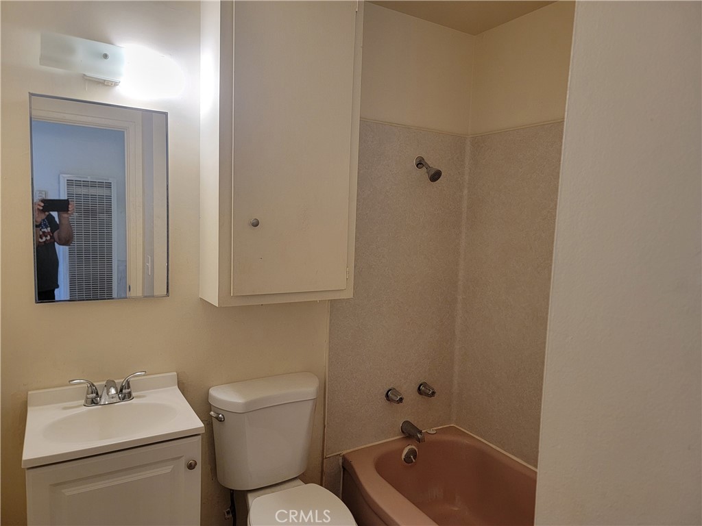 930 Garden Grove Property Photo 10