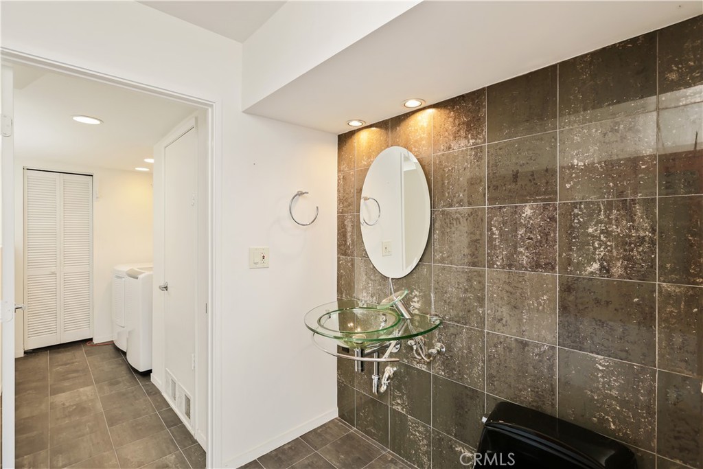 599 Alta Vista Property Photo 37