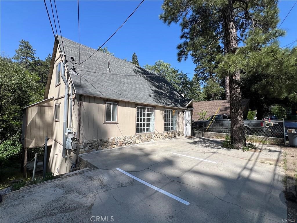 303 Ca-138 Property Photo 1