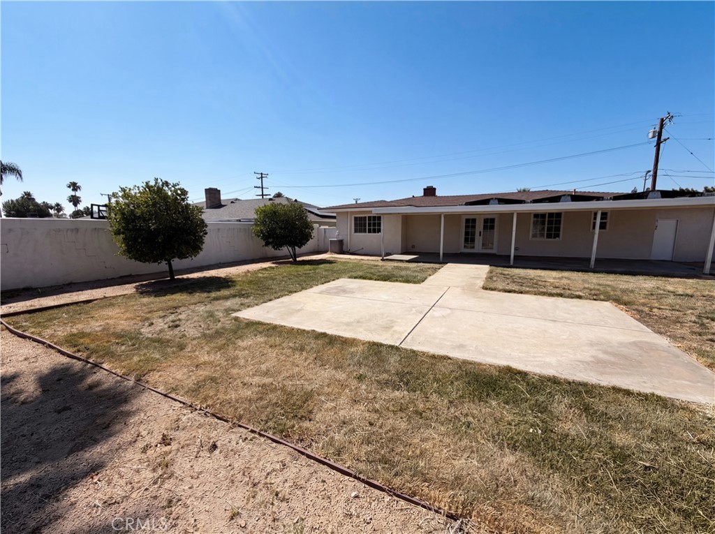 322 E Mariposa Property Photo 5