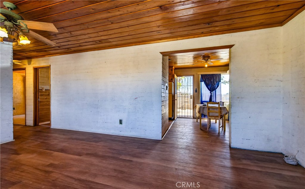 21798 Standing Rock Ave Property Photo 14