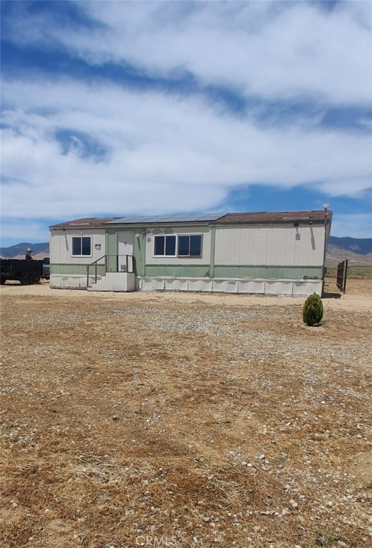 27543 Kingbird Property Photo 1