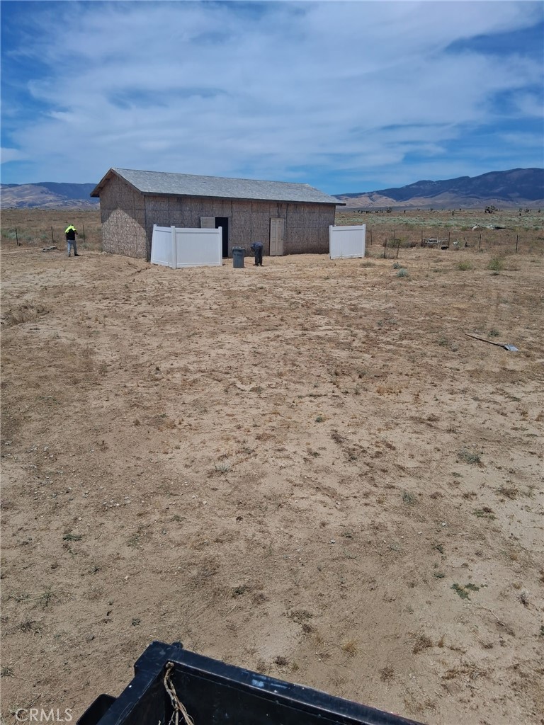 27543 Kingbird Property Photo 3