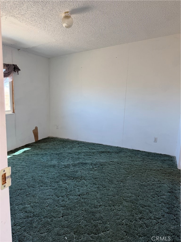 27543 Kingbird Property Photo 7