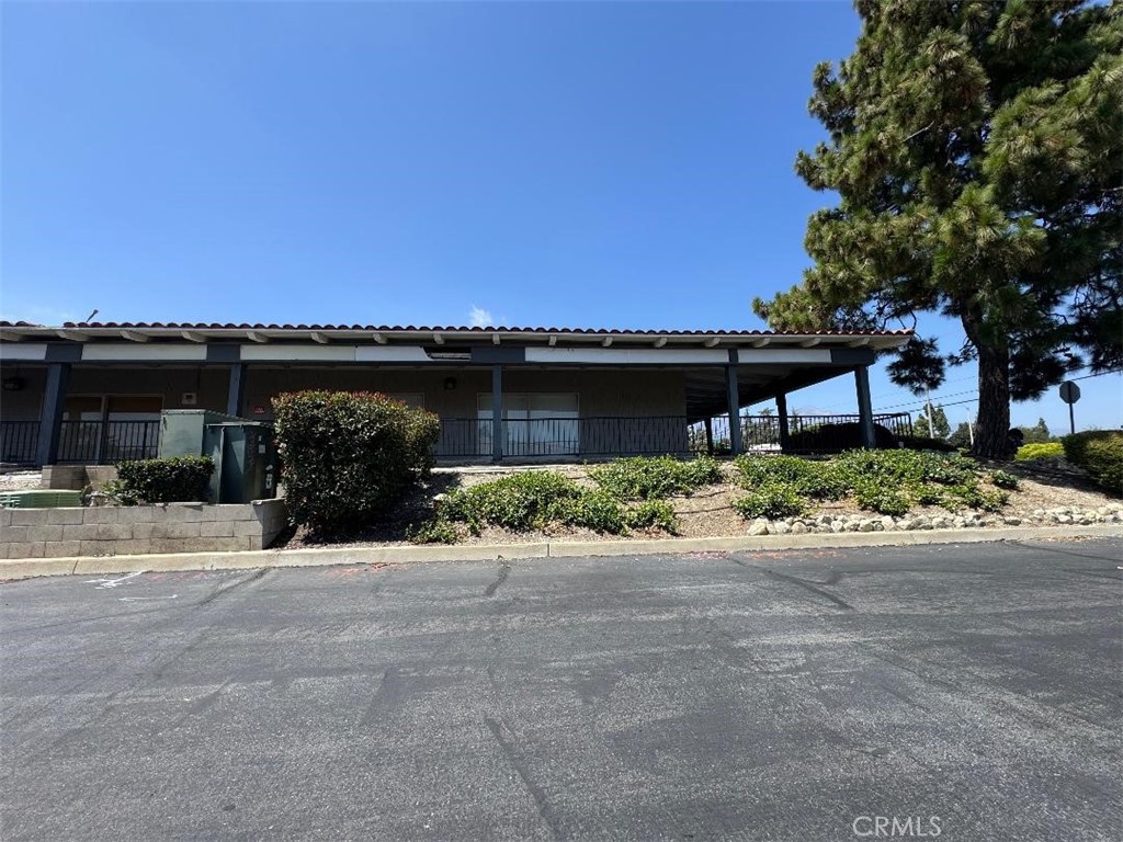 481 N Central Property Photo 3