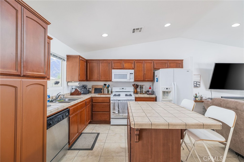 15840 Clearwater Property Photo 6