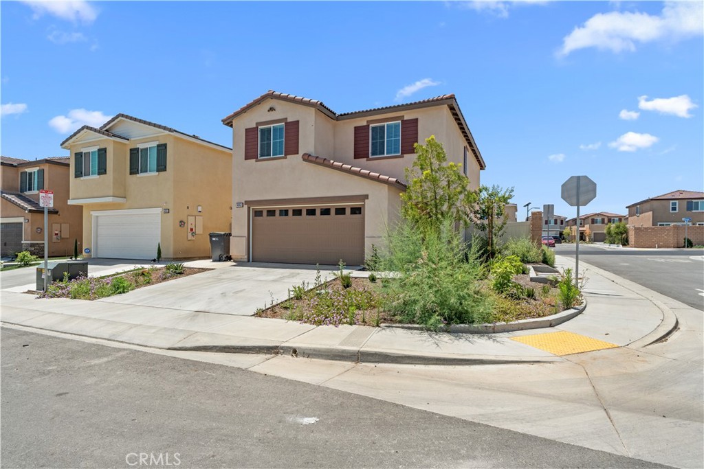 14063 Starlene St Property Photo 3