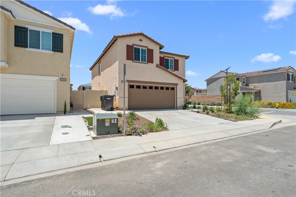 14063 Starlene St Property Photo 4