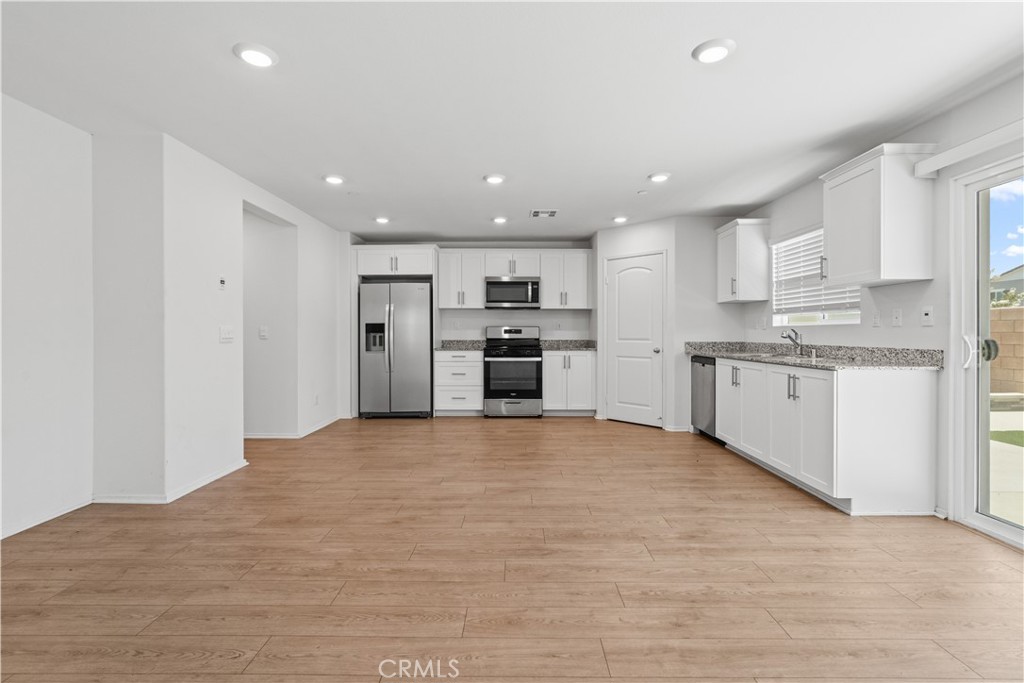 14063 Starlene St Property Photo 7