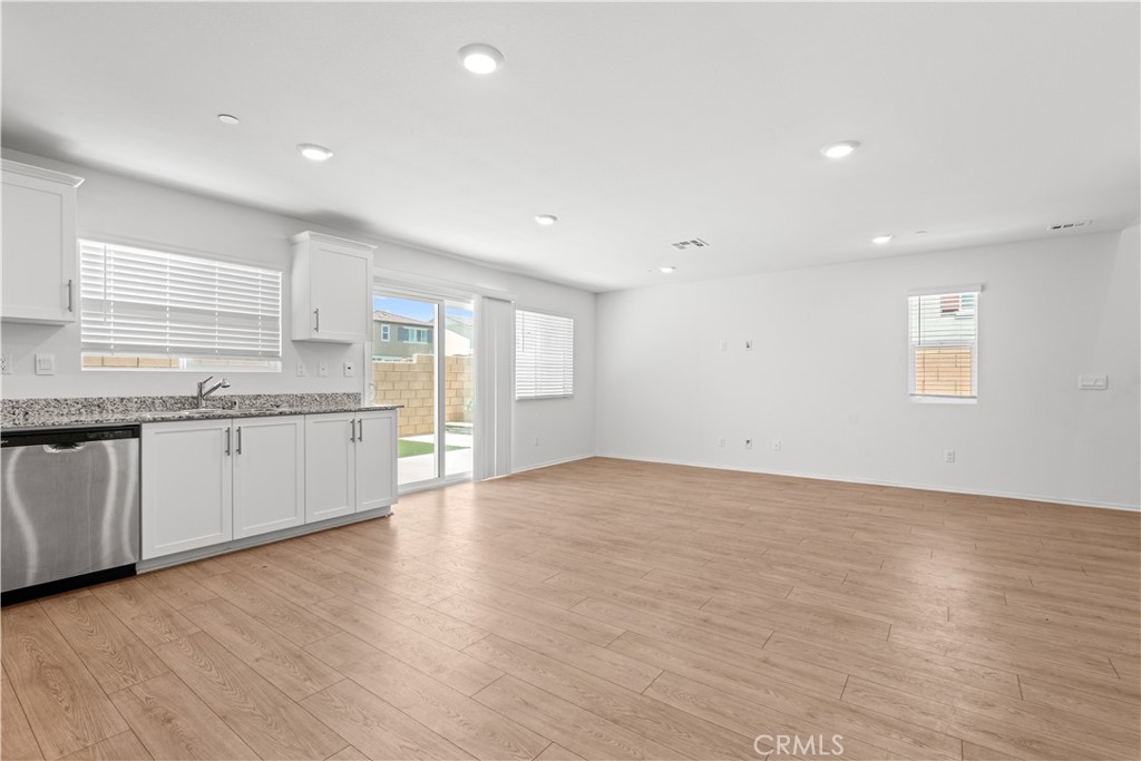 14063 Starlene St Property Photo 8