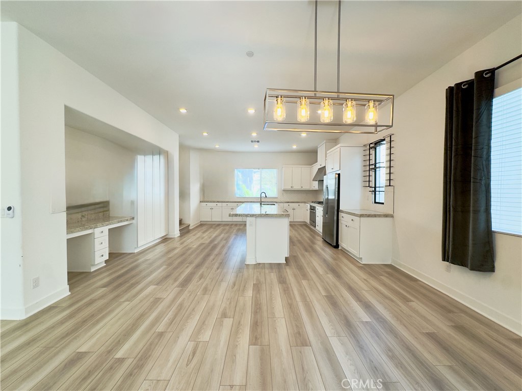 1868 S Westside Drive 28 Property Photo 1