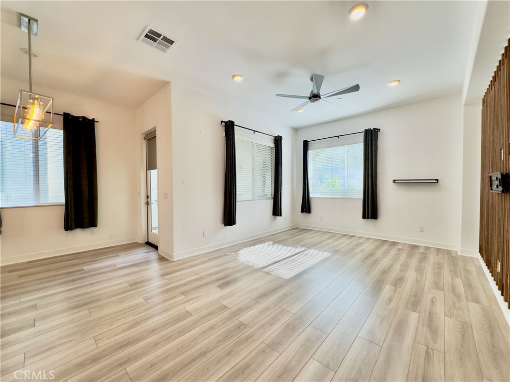 1868 S Westside Drive 28 Property Photo 11