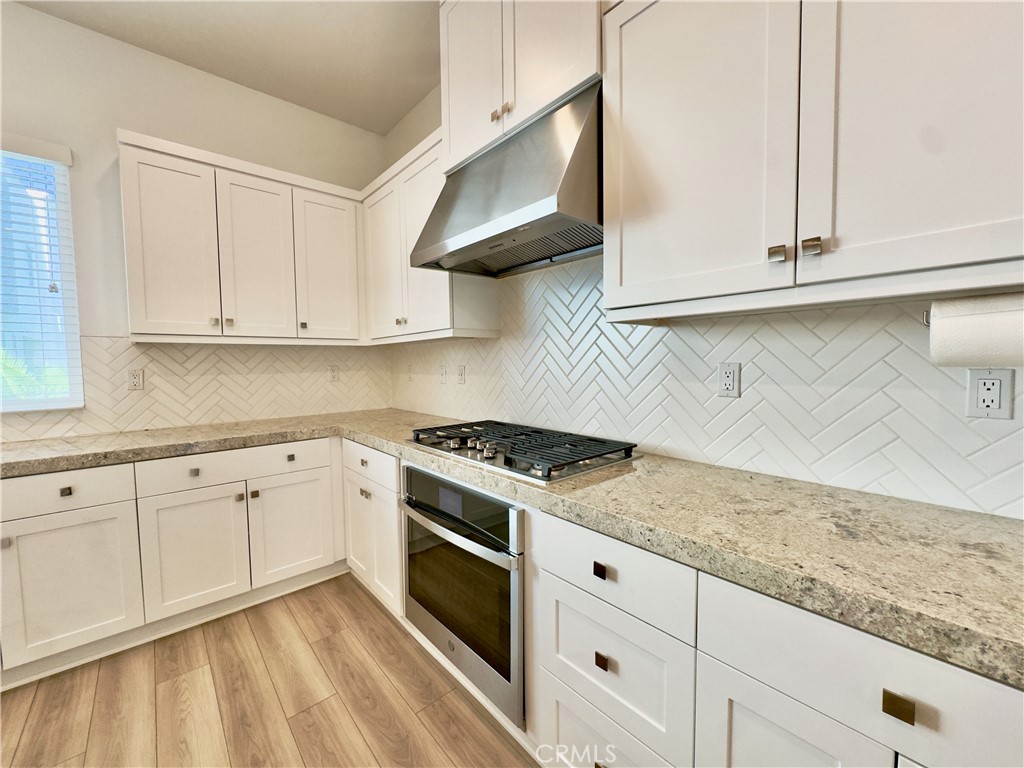 1868 S Westside Drive 28 Property Photo 15