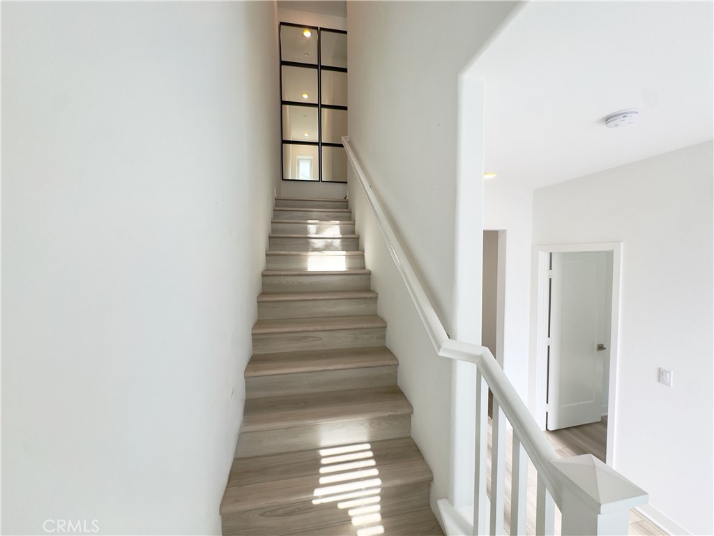 1868 S Westside Drive 28 Property Photo 16