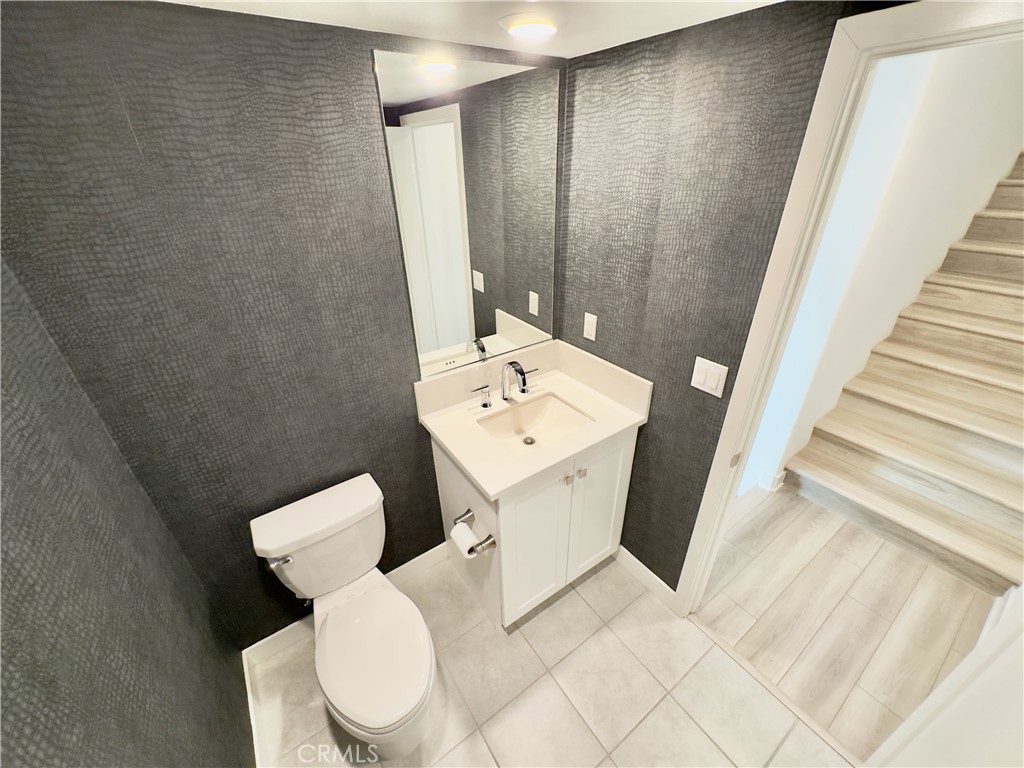 1868 S Westside Drive 28 Property Photo 18