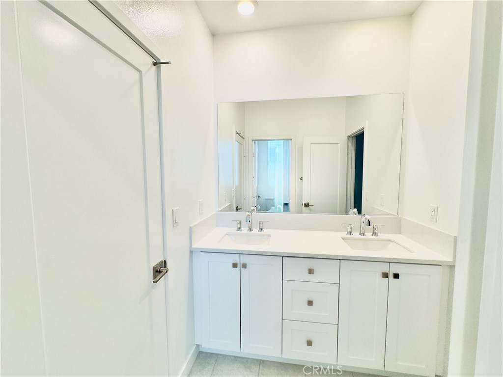 1868 S Westside Drive 28 Property Photo 32