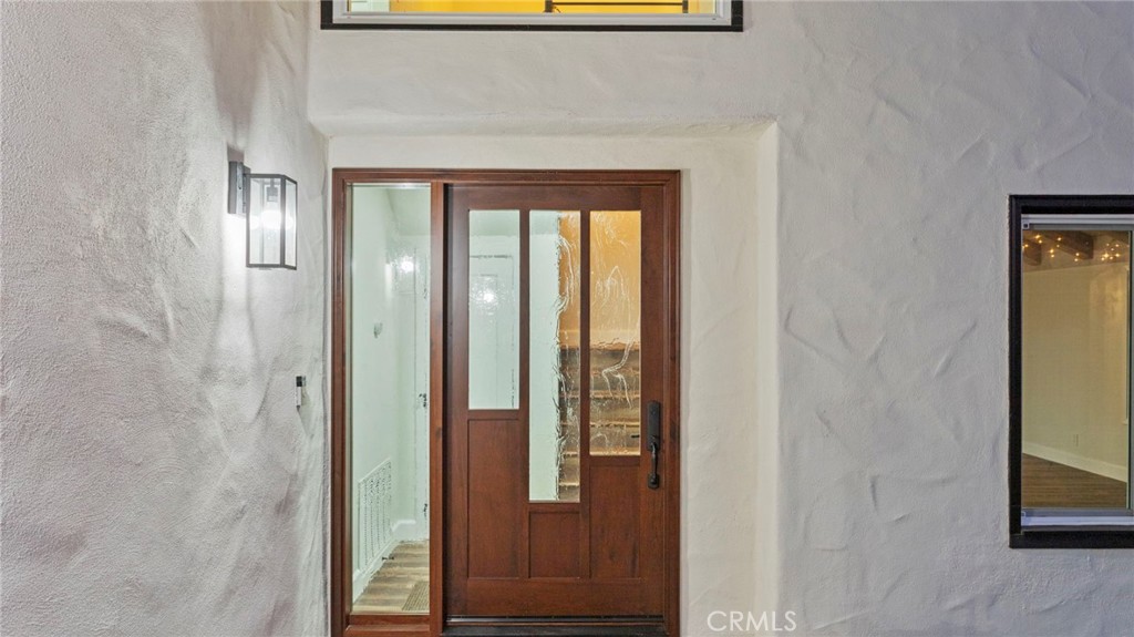 1726 Kings Road Property Photo 8