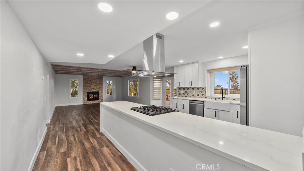 1726 Kings Road Property Photo 19