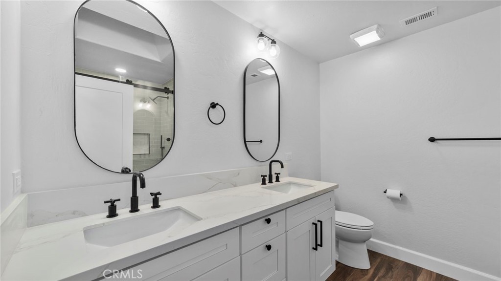 1726 Kings Road Property Photo 28